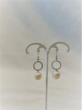 Alice Rose Jewellery - Silver Circle Pearl Earrings