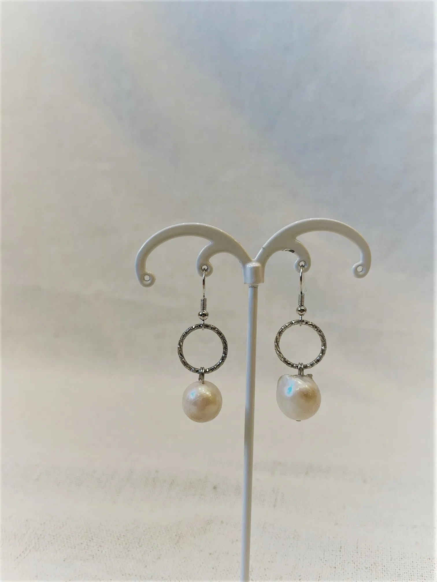 Alice Rose Jewellery - Silver Circle Pearl Earrings