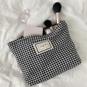 FA Make up Bag Houndstooth