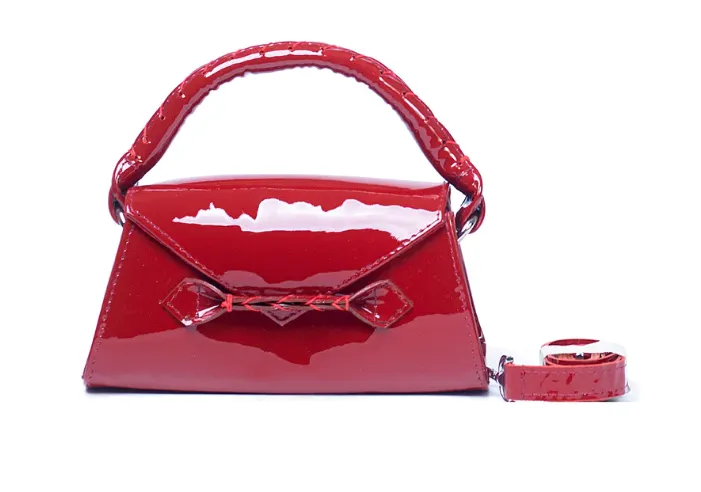 MARTE EGELE RED PATENT ESE PLUS Handwoven Top Handle, Front Closure Strip, and magnetic closure Handbag