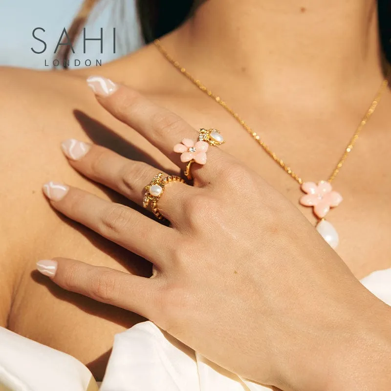 Sahi Golden Bee & Pearl Ring