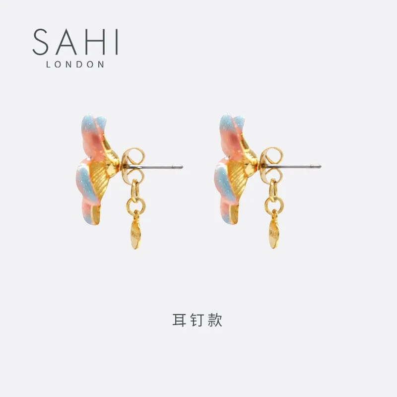 Sahi Peach Lilys Flower Stud Earrings