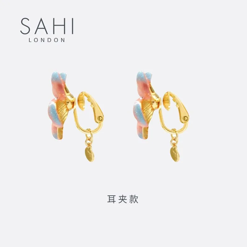 Sahi Peach Lilys Flower Stud Earrings