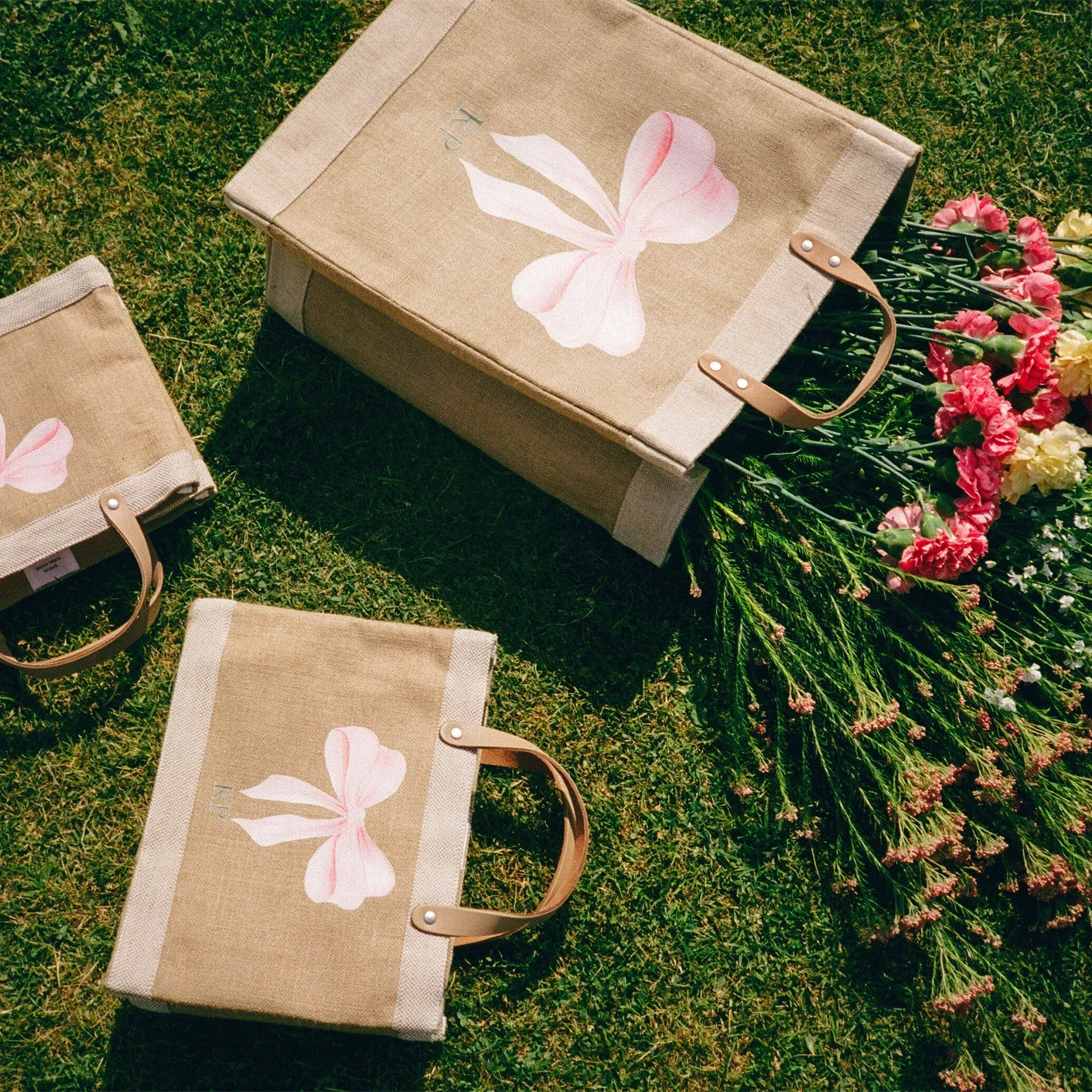 Shoulder Market Bag in Natural with Rose Bow by Amy Logsdon